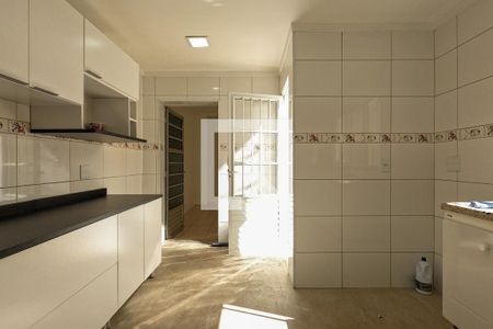 Casa à venda com 200m², 3 quartos e 2 vagas Casa à venda com 200m², 3 quartos e 2 vagasCozinha 1