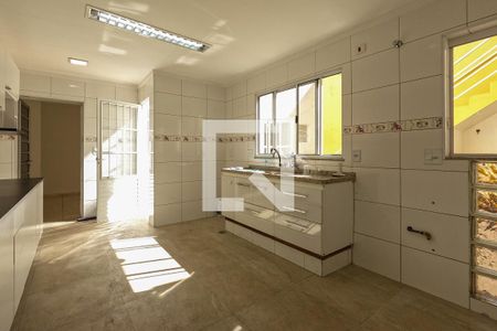 Casa à venda com 200m², 3 quartos e 2 vagas Casa à venda com 200m², 3 quartos e 2 vagasCozinha 1