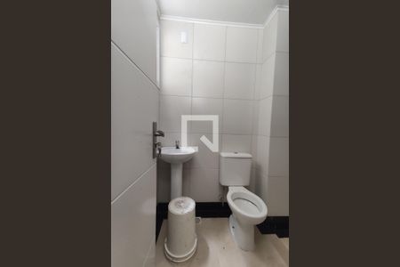 Banheiro de kitnet/studio à venda com 1 quarto, 37m² em Scharlau, São Leopoldo