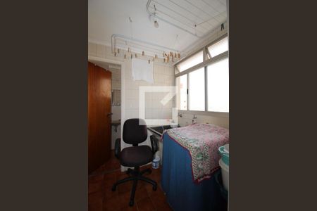 Apartamento à venda com 80m², 2 quartos e 1 vagaÁrea de Serviço