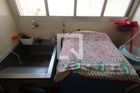 Apartamento à venda com 80m², 2 quartos e 1 vagaÁrea de Serviço