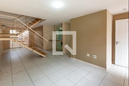 Sala de casa de condomínio para alugar com 6 quartos, 160m² em Freguesia (jacarepaguá), Rio de Janeiro