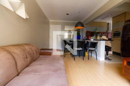 Sala de apartamento para alugar com 3 quartos, 74m² em Vila Ipojuca, São Paulo