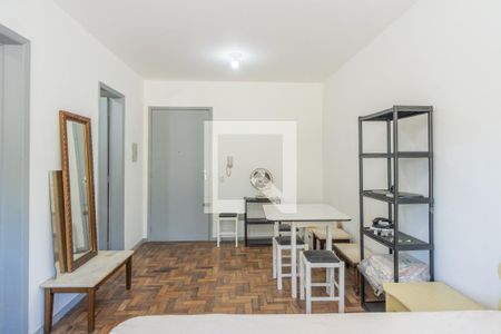 Sala/Quarto de apartamento à venda com 1 quarto, 25m² em Partenon, Porto Alegre