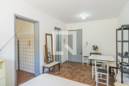 Sala/Quarto de apartamento à venda com 1 quarto, 25m² em Partenon, Porto Alegre