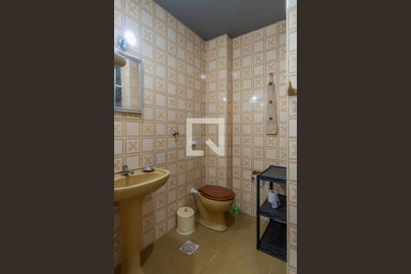 Banheiro de apartamento à venda com 1 quarto, 25m² em Partenon, Porto Alegre