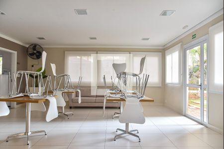 Apartamento à venda com 40m², 2 quartos e sem vaga Apartamento à venda com 40m², 2 quartos e sem vagaSalão de festas