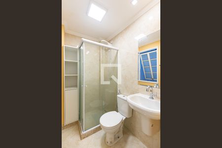 Banheiro de kitnet/studio para alugar com 1 quarto, 35m² em Centro, Niterói