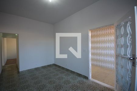 Sala de casa para alugar com 3 quartos, 80m² em Bento Ribeiro, Rio de Janeiro