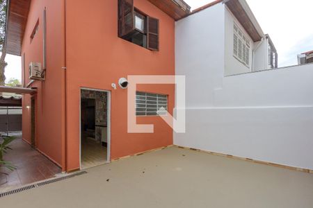 Casa à venda com 100m², 2 quartos e 2 vagasQuintal