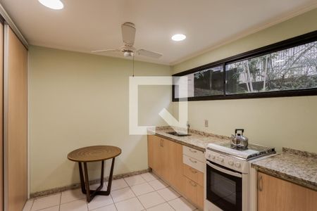 Apartamento à venda com 273m², 3 quartos e 2 vagas Apartamento à venda com 273m², 3 quartos e 2 vagasÁrea comum - Salão de festas