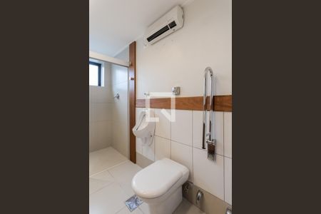 Apartamento à venda com 273m², 3 quartos e 2 vagas Apartamento à venda com 273m², 3 quartos e 2 vagasBanheiro