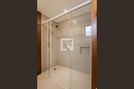 Apartamento à venda com 273m², 3 quartos e 2 vagas Apartamento à venda com 273m², 3 quartos e 2 vagasBanheiro da Suíte 2