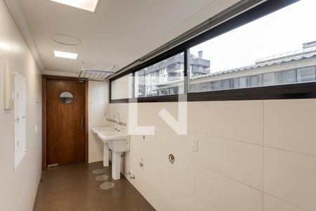 Apartamento à venda com 273m², 3 quartos e 2 vagas Apartamento à venda com 273m², 3 quartos e 2 vagasÁrea de Serviço