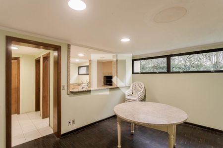 Apartamento à venda com 273m², 3 quartos e 2 vagas Apartamento à venda com 273m², 3 quartos e 2 vagasÁrea comum - Salão de festas