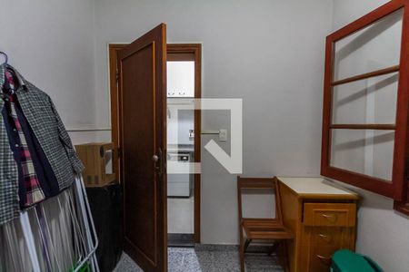 Casa à venda com 380m², 4 quartos e 5 vagasQuarto de serviço