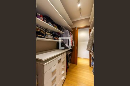 Casa à venda com 380m², 4 quartos e 5 vagasCloset da Suíte 3