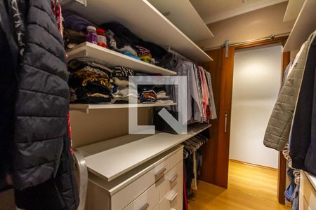Casa à venda com 380m², 4 quartos e 5 vagasCloset da Suíte 3