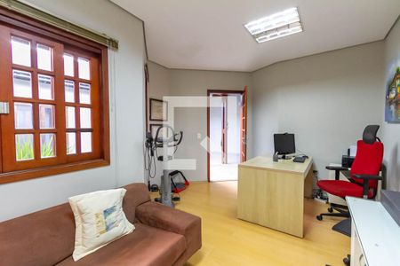 Casa à venda com 380m², 4 quartos e 5 vagasEscritório