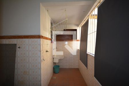 Apartamento para alugar com 80m², 2 quartos e 1 vagaÁrea de Serviço
