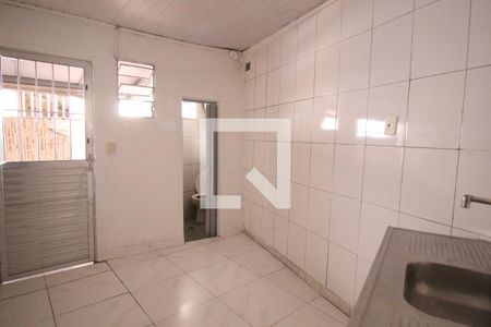 Sala/Cozinha de casa para alugar com 2 quartos, 55m² em Vila Souza, São Paulo