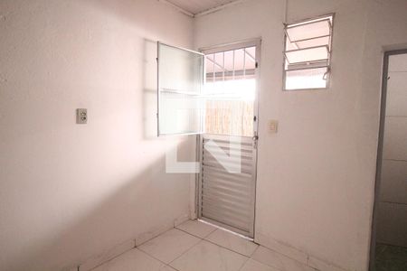 Sala/Cozinha de casa para alugar com 2 quartos, 55m² em Vila Souza, São Paulo