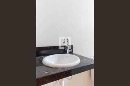 Apartamento à venda com 49m², 2 quartos e sem vaga Apartamento à venda com 49m², 2 quartos e sem vagaBanheiro