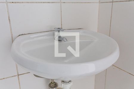 Apartamento à venda com 65m², 3 quartos e 1 vaga Apartamento à venda com 65m², 3 quartos e 1 vagaDetalhe do banheiro