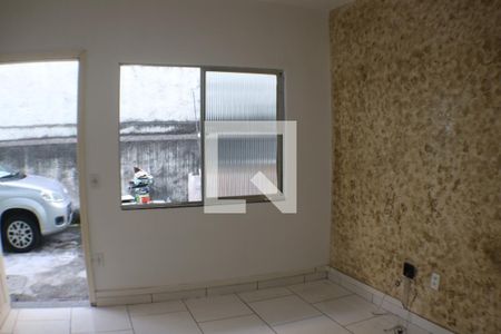 Sala de casa para alugar com 2 quartos, 120m² em Curicica, Rio de Janeiro