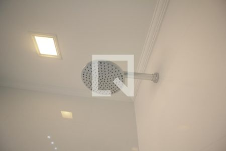 Apartamento à venda com 200m², 4 quartos e 4 vagasChuveiro