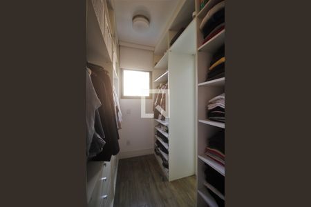 Apartamento à venda com 200m², 4 quartos e 4 vagasCloset