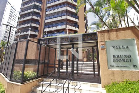 Apartamento à venda com 200m², 4 quartos e 4 vagasFachada