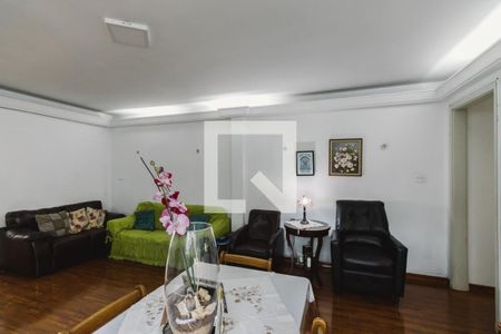 Apartamento à venda com 120m², 3 quartos e sem vaga Apartamento à venda com 120m², 3 quartos e sem vagaSala