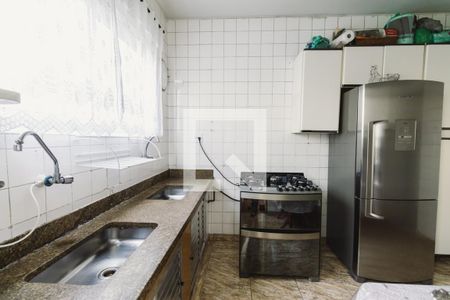 Apartamento à venda com 120m², 3 quartos e sem vaga Apartamento à venda com 120m², 3 quartos e sem vagaCozinha