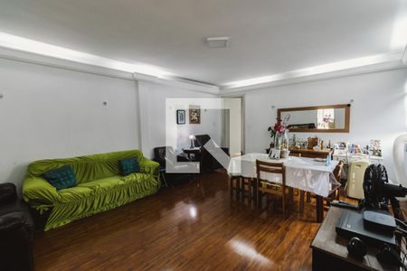 Apartamento à venda com 120m², 3 quartos e sem vaga Apartamento à venda com 120m², 3 quartos e sem vagaSala