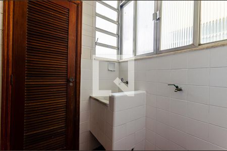 Apartamento à venda com 97m², 2 quartos e 1 vagaÁrea de Serviço