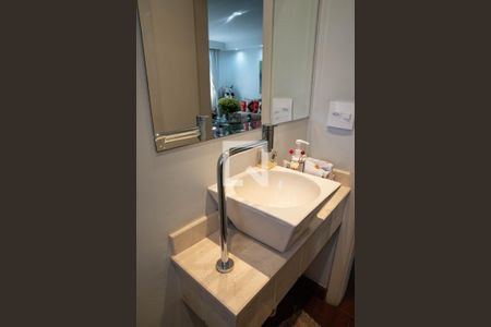 Apartamento à venda com 172m², 4 quartos e 2 vagasLavabo