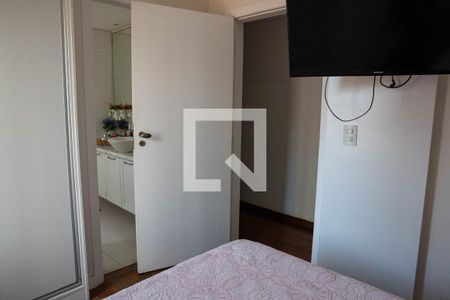 Apartamento à venda com 172m², 4 quartos e 2 vagasQuarto 2 