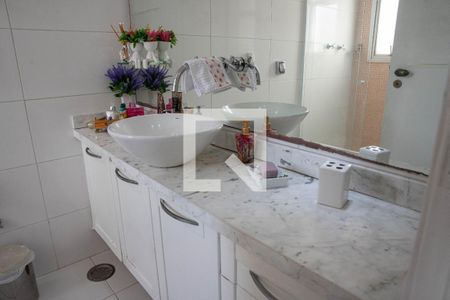 Apartamento à venda com 172m², 4 quartos e 2 vagasBanheiro da Suíte 2