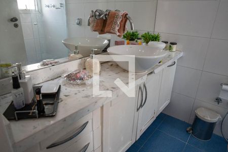 Apartamento à venda com 172m², 4 quartos e 2 vagasBanheiro da Suíte 1