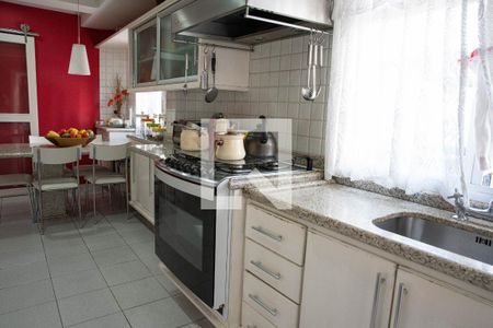 Apartamento à venda com 172m², 4 quartos e 2 vagasCozinha