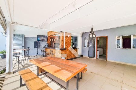 Casa à venda com 330m², 5 quartos e 5 vagas Casa à venda com 330m², 5 quartos e 5 vagasEspaço Gourmet
