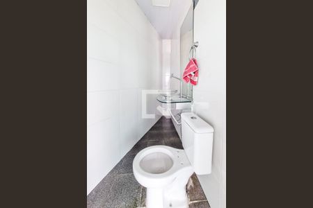 Casa à venda com 330m², 5 quartos e 5 vagas Casa à venda com 330m², 5 quartos e 5 vagasLavabo 1