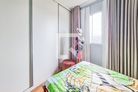 Casa à venda com 330m², 5 quartos e 5 vagas Casa à venda com 330m², 5 quartos e 5 vagasQuarto 3