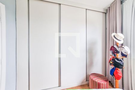 Casa à venda com 330m², 5 quartos e 5 vagas Casa à venda com 330m², 5 quartos e 5 vagasQuarto 3