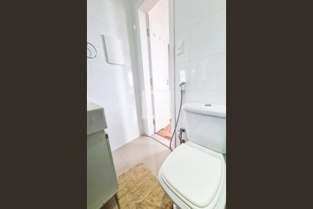 Casa à venda com 330m², 5 quartos e 5 vagas Casa à venda com 330m², 5 quartos e 5 vagasBanheiro da Suíte