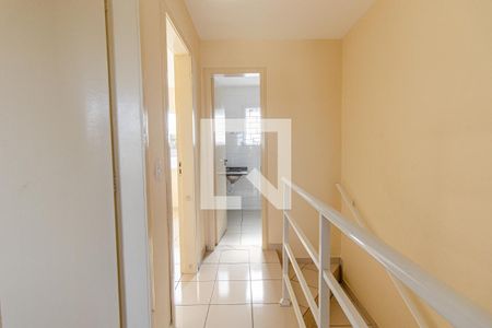 Corredor de casa de condomínio para alugar com 3 quartos, 51m² em Boqueirão , Curitiba