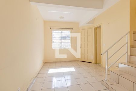Sala de casa de condomínio para alugar com 3 quartos, 51m² em Boqueirão , Curitiba