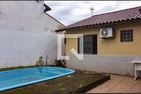 Casa à venda com 99m², 3 quartos e 1 vagaPiscina