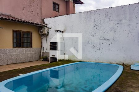 Casa à venda com 99m², 3 quartos e 1 vagaPiscina